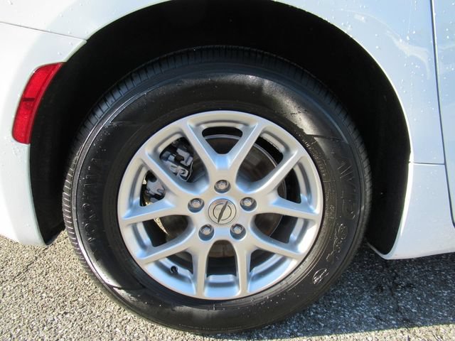 Certified 2023 Chrysler Voyager LX FWD image 8