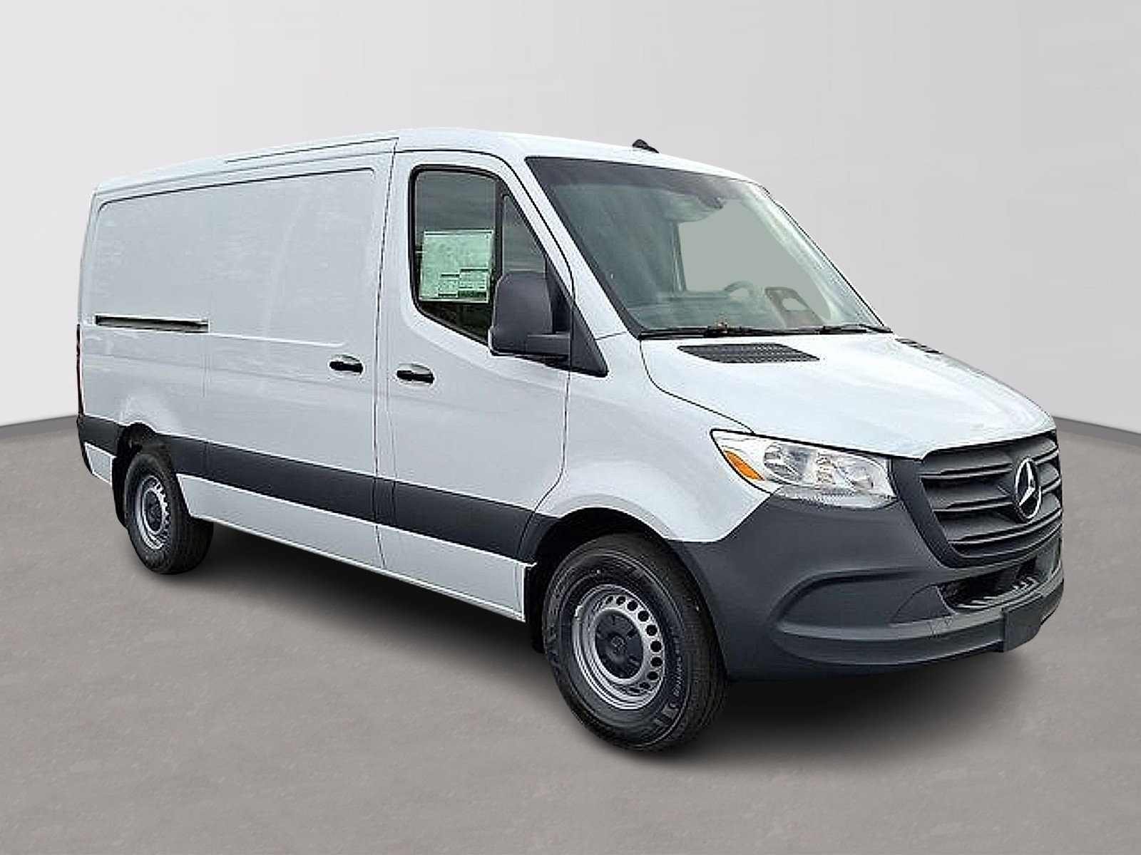 Used 2026 Mercedes-Benz Sprinter 2500 image 3