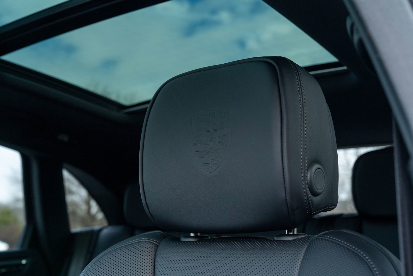 Used 2026 Porsche Macan image 30