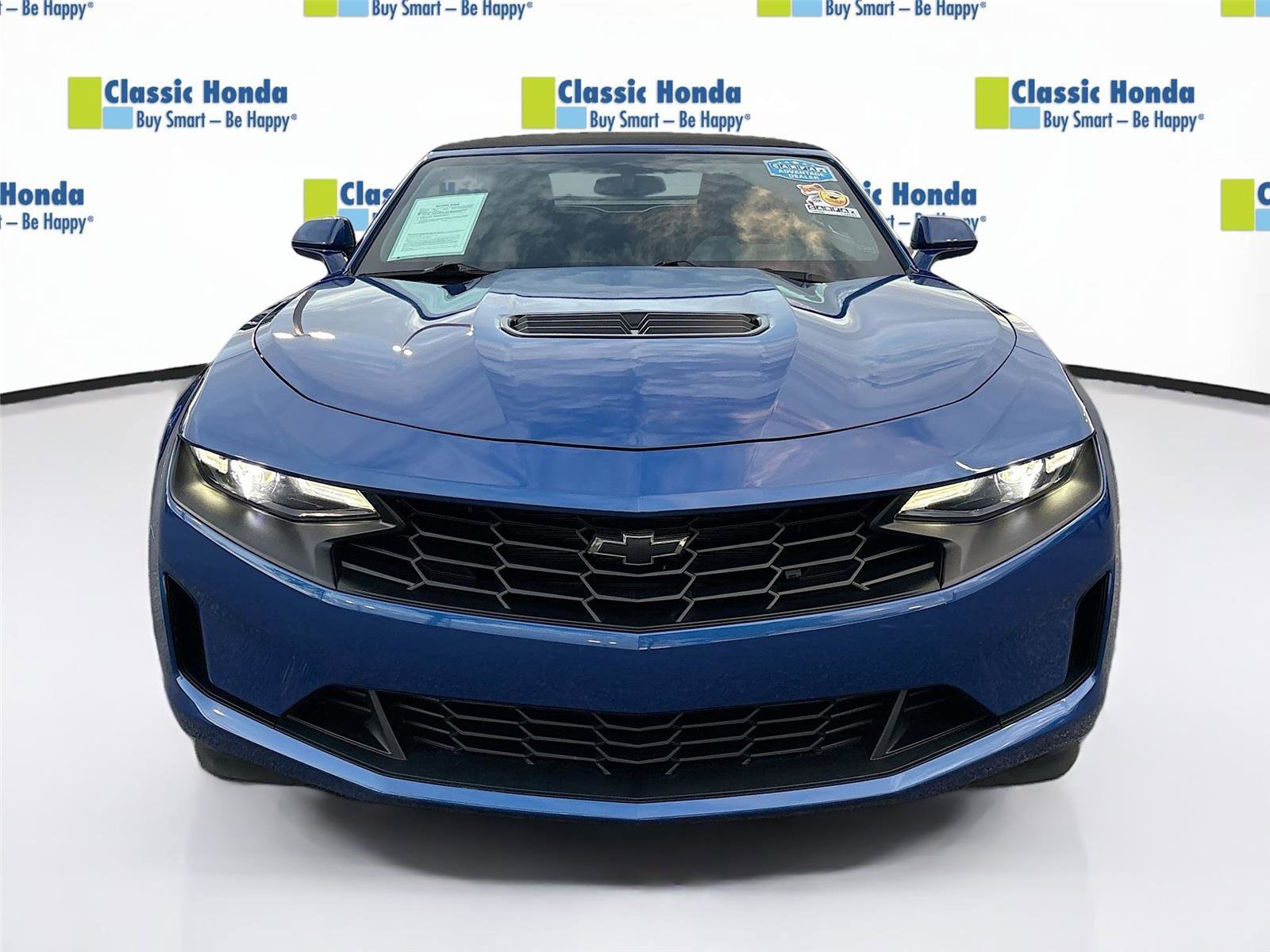 Used 2022 Chevrolet Camaro LT w/ Technology Package image 2
