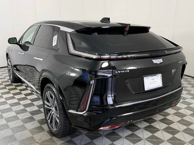 New 2026 Cadillac Lyriq Luxury RWD image 4