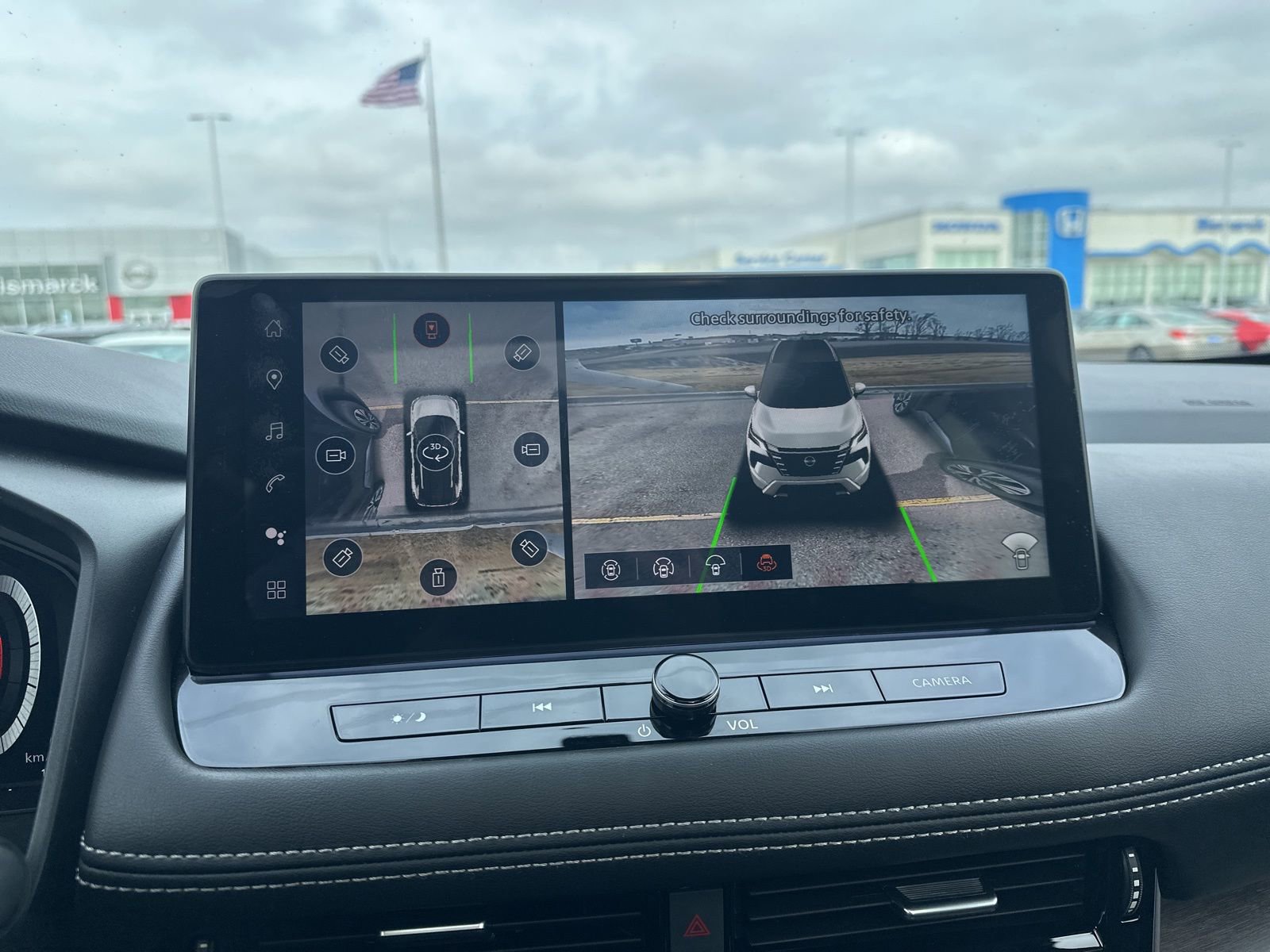 Used 2024 Nissan Rogue Platinum image 60