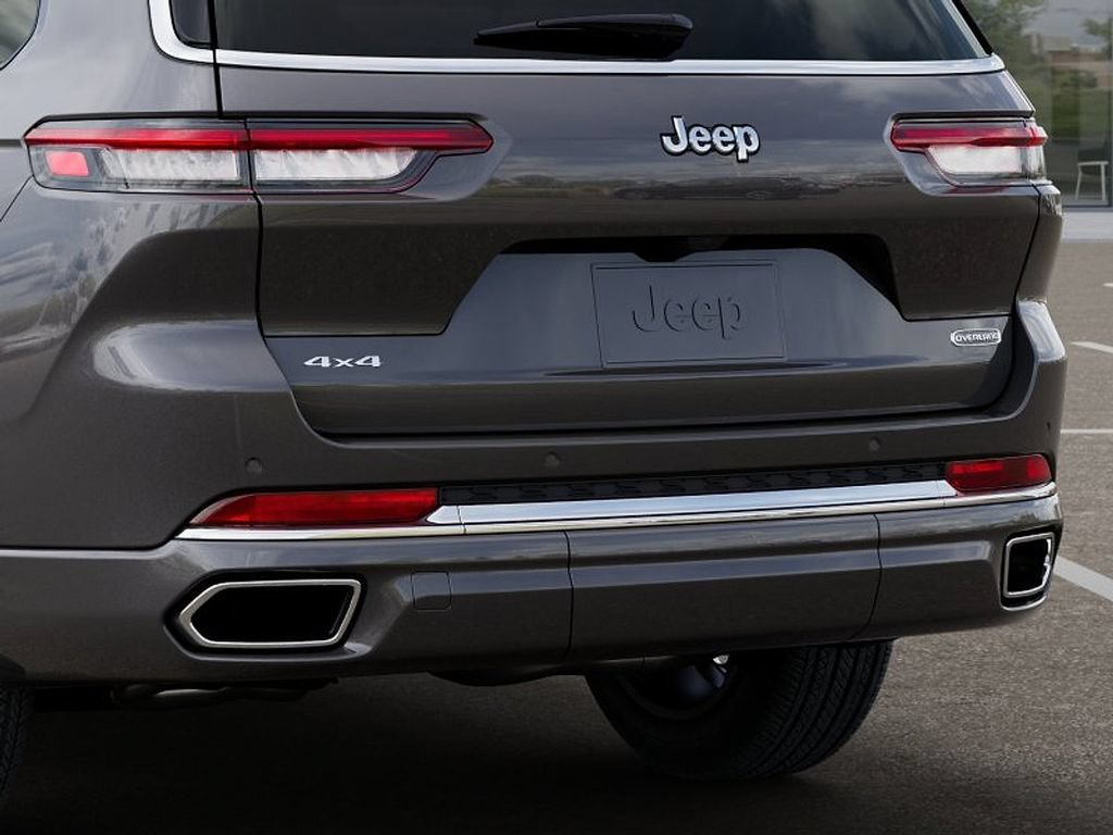 New 2025 Jeep Grand Cherokee L Overland w/ Advanced Protech Group III AWD/4WD image 13