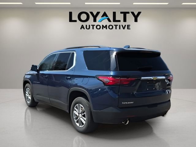 Used 2023 Chevrolet Traverse LT image 3