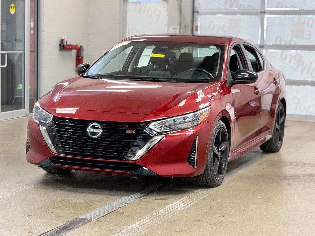 Used 2024 Nissan Sentra SR FWD image 3