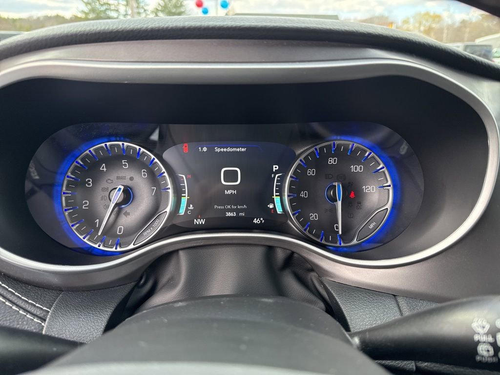 New 2026 Chrysler Pacifica Select FWD image 11