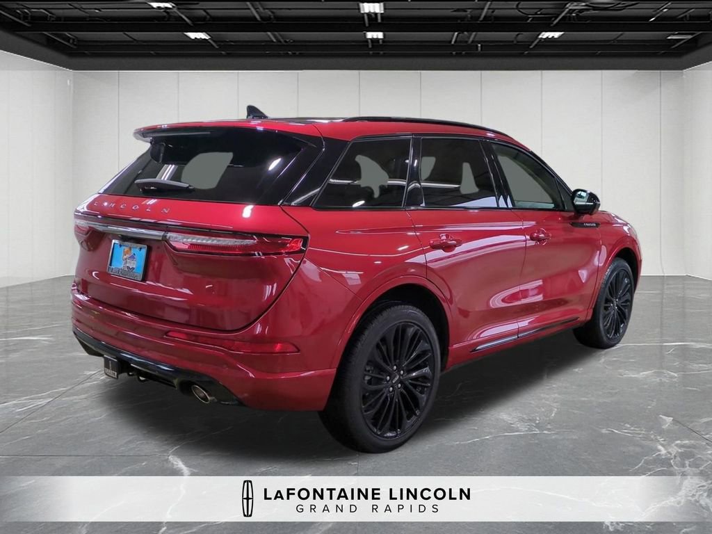 Certified 2023 Lincoln Corsair Reserve w/ Equipment Group 201A image 5