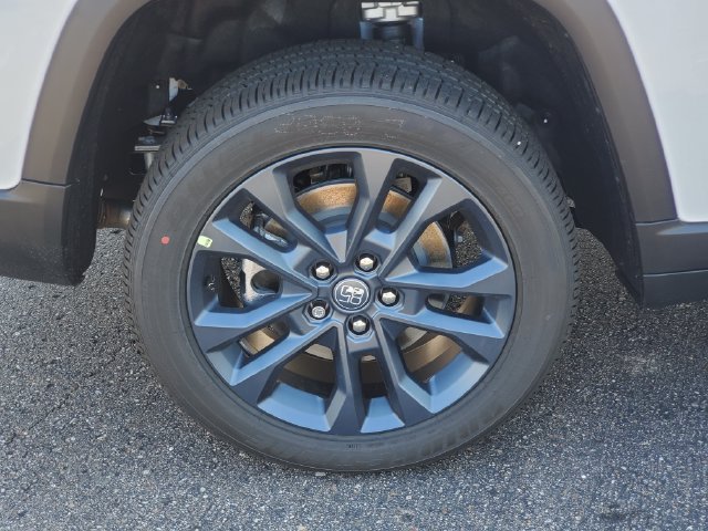 New 2026 Jeep Grand Cherokee L Limited AWD/4WD image 6