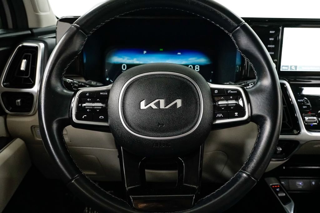 Certified 2023 Kia Sorento SX image 13