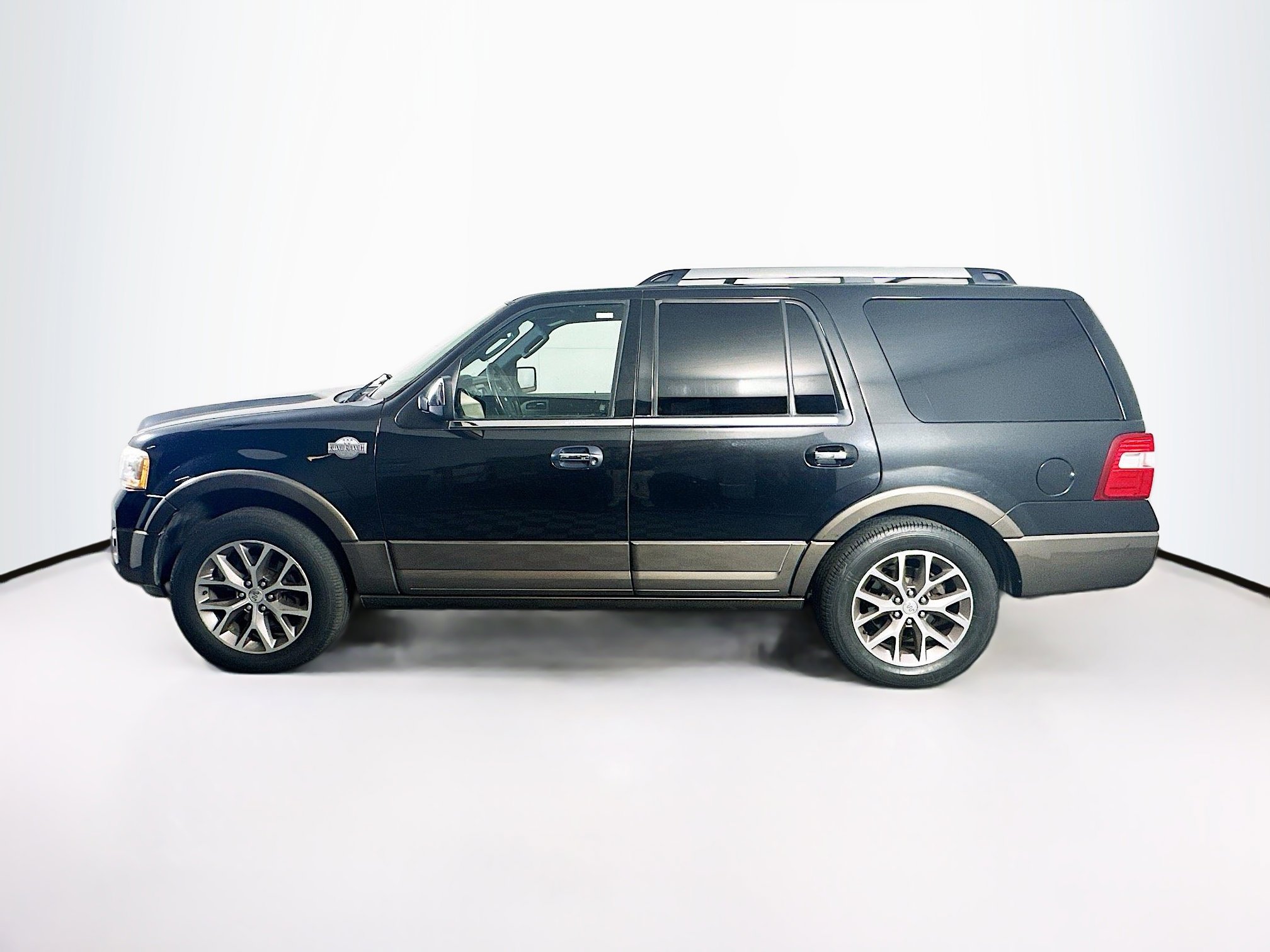 Used 2015 Ford Expedition King Ranch image 4