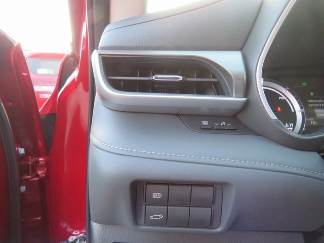 New 2025 Toyota Highlander XLE image 40