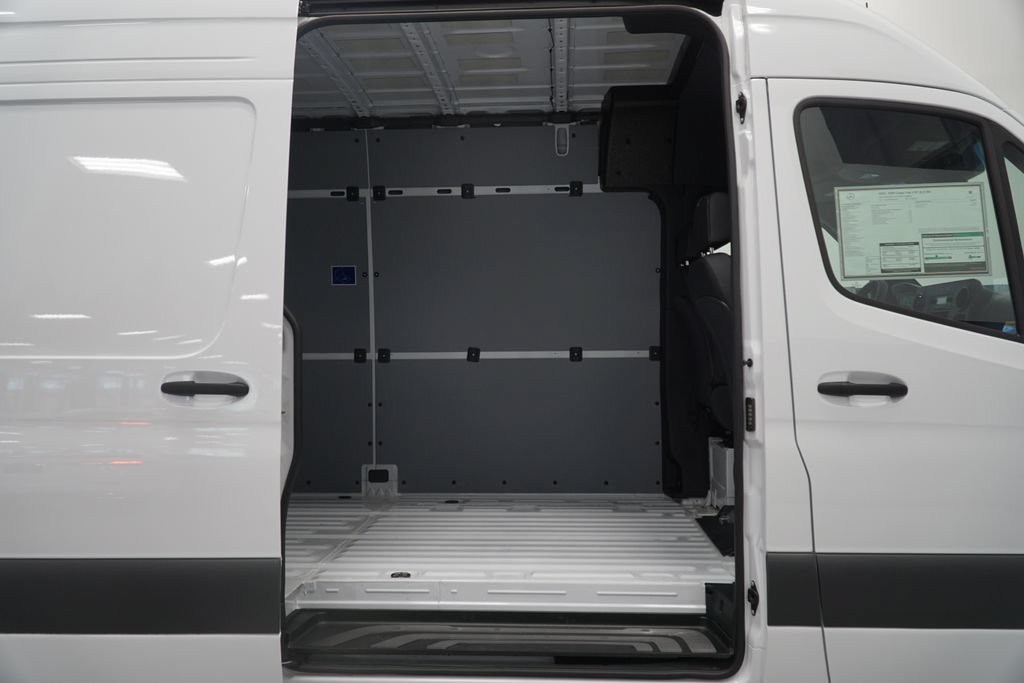 New 2025 Mercedes-Benz Sprinter 2500 image 7