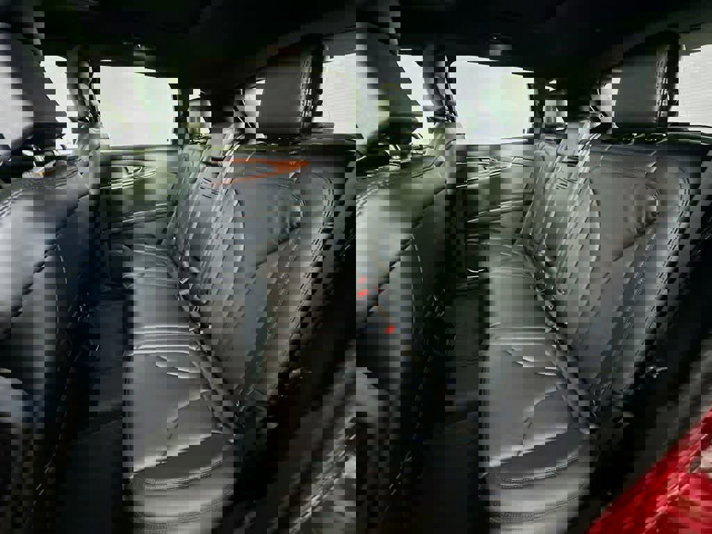 Used 2019 Lincoln Nautilus Select image 14