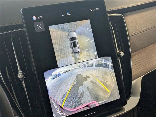 New 2026 Volvo XC90 B6 Plus w/ Protection Package Premier image 13