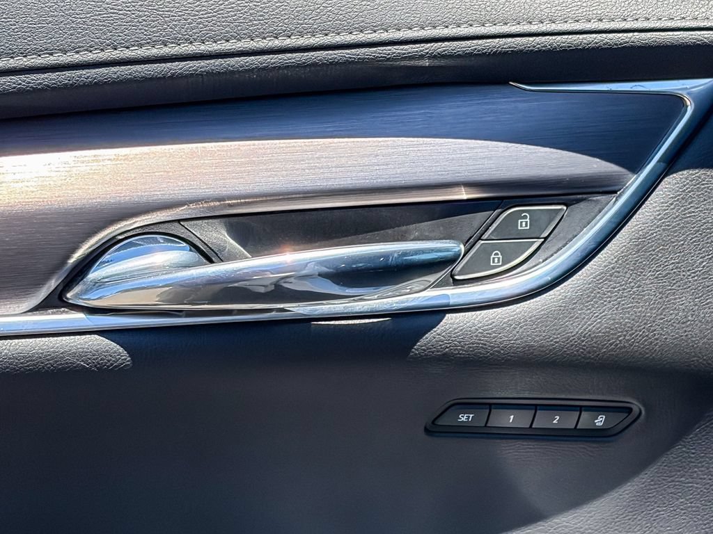 Certified 2024 Cadillac XT6 Luxury w/ LPO, Floor Liner Package FWD image 36