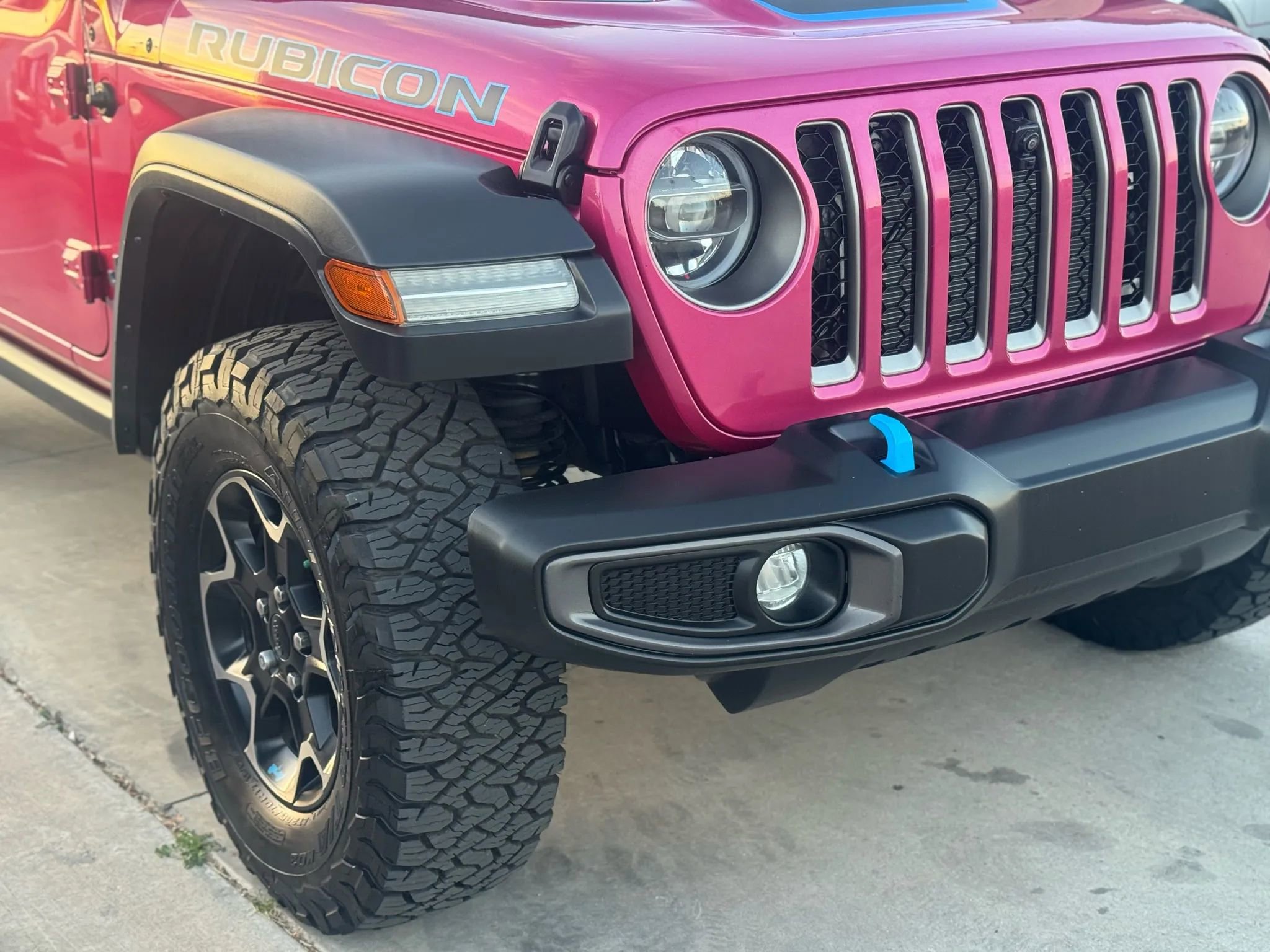 Used 2022 Jeep Wrangler Unlimited Rubicon 4xe w/ Safety Group image 38