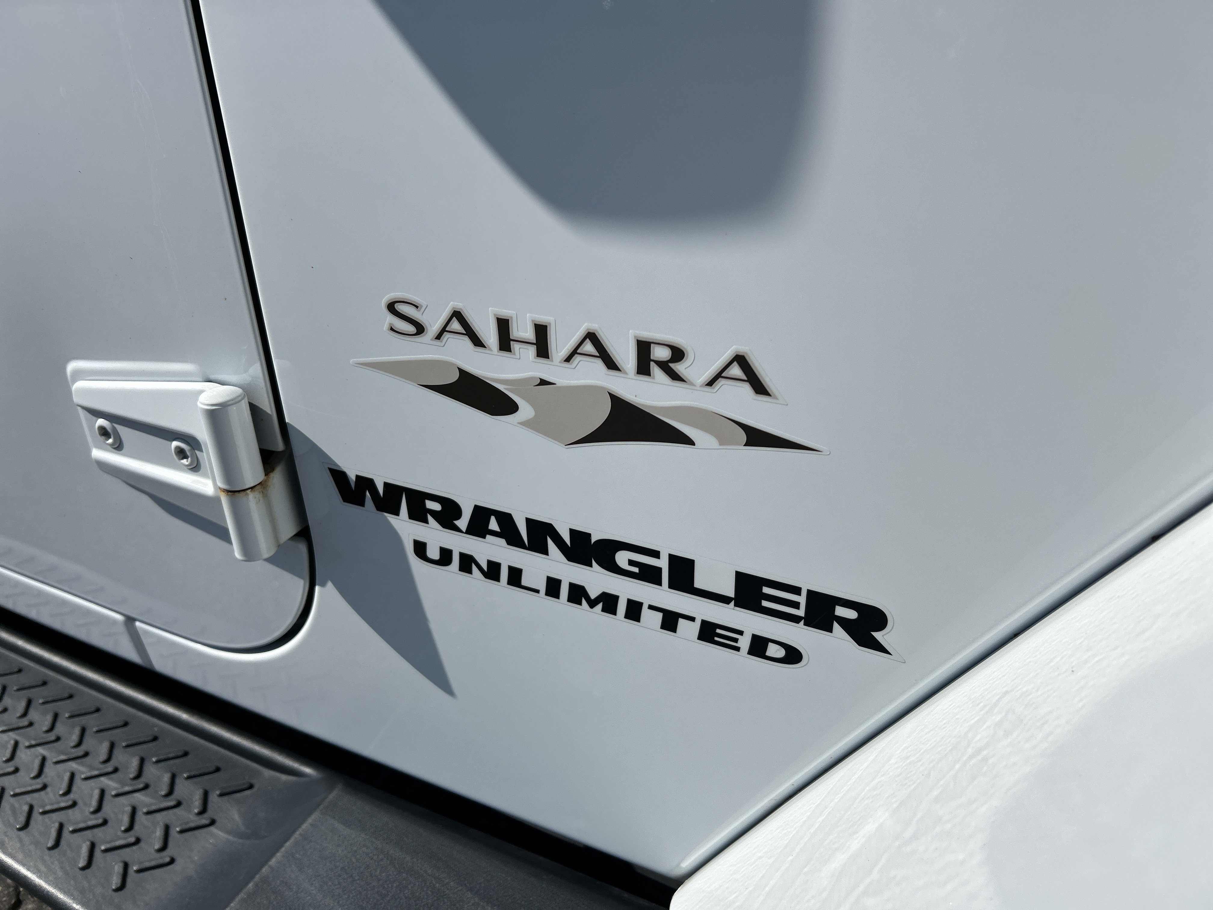 Used 2017 Jeep Wrangler Unlimited Sahara w/ Connectivity Group AWD/4WD image 23