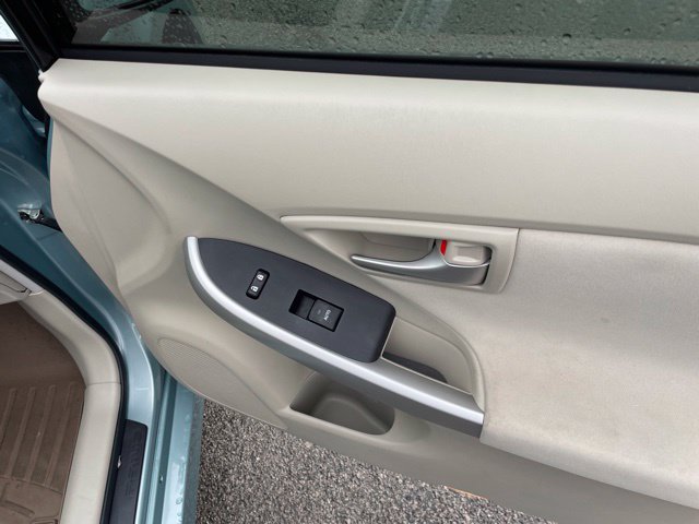 Used 2013 Toyota Prius Two FWD image 38
