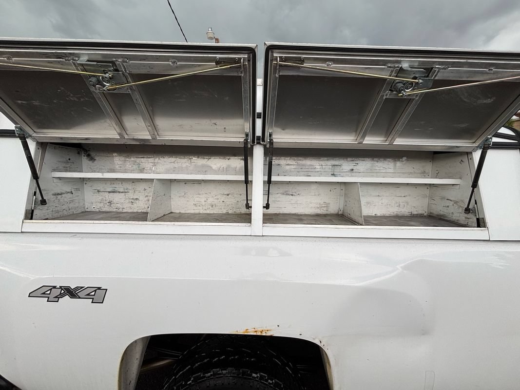 Used 2009 Chevrolet Silverado 1500 W/T AWD/4WD image 28
