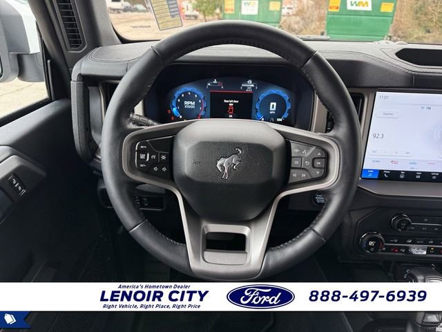 Used 2025 Ford Bronco Outer Banks image 16