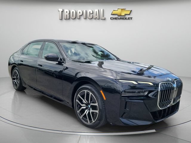 Used 2025 BMW 740i RWD image 7