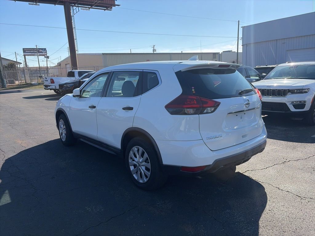 Used 2018 Nissan Rogue S image 5