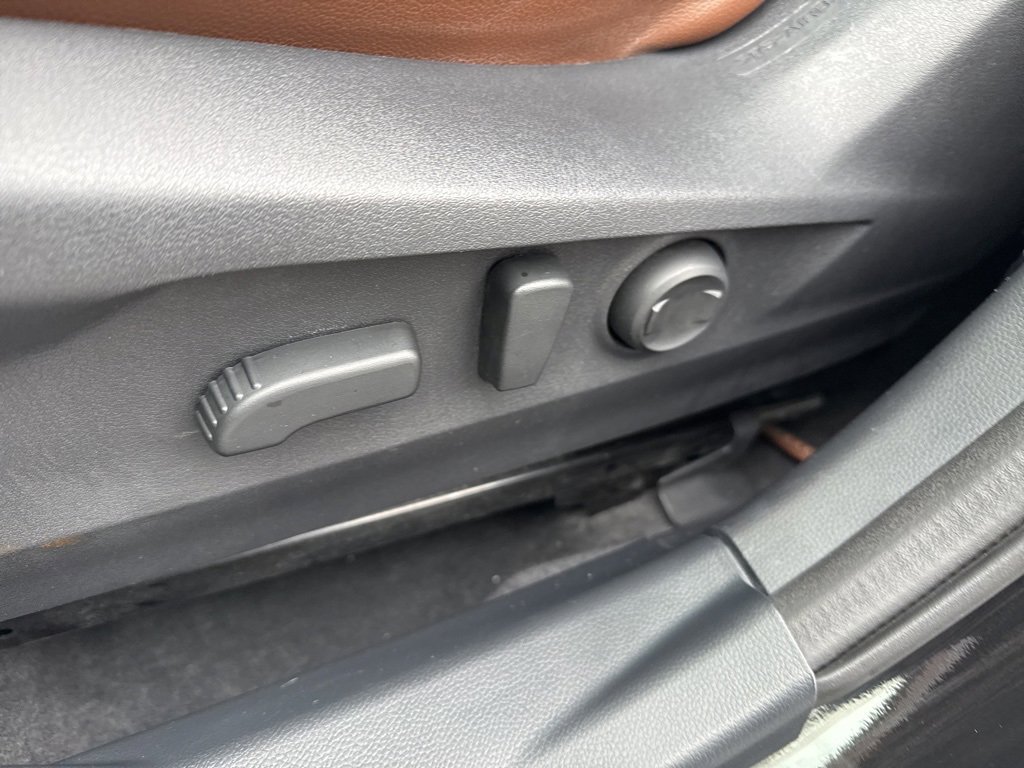 Certified 2022 Subaru Outback Touring XT w/ Popular Package #2 image 12