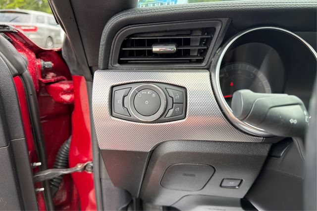Used 2019 Ford Mustang GT RWD image 16