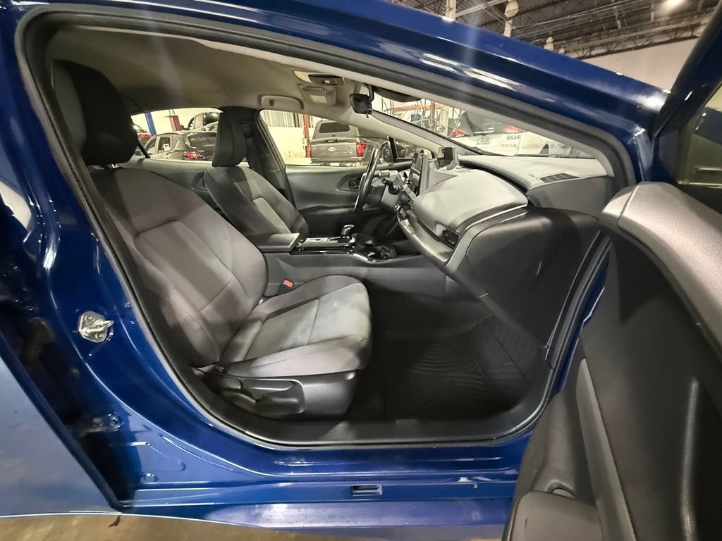 Used 2023 Toyota Prius LE FWD image 22