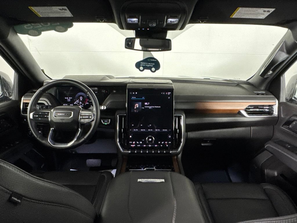 Certified 2025 GMC Yukon Denali AWD/4WD image 31