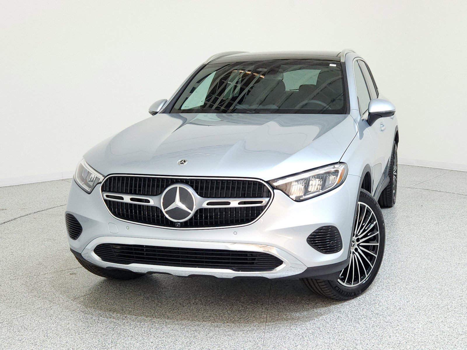 New 2026 Mercedes-Benz GLC 300 4MATIC image 2