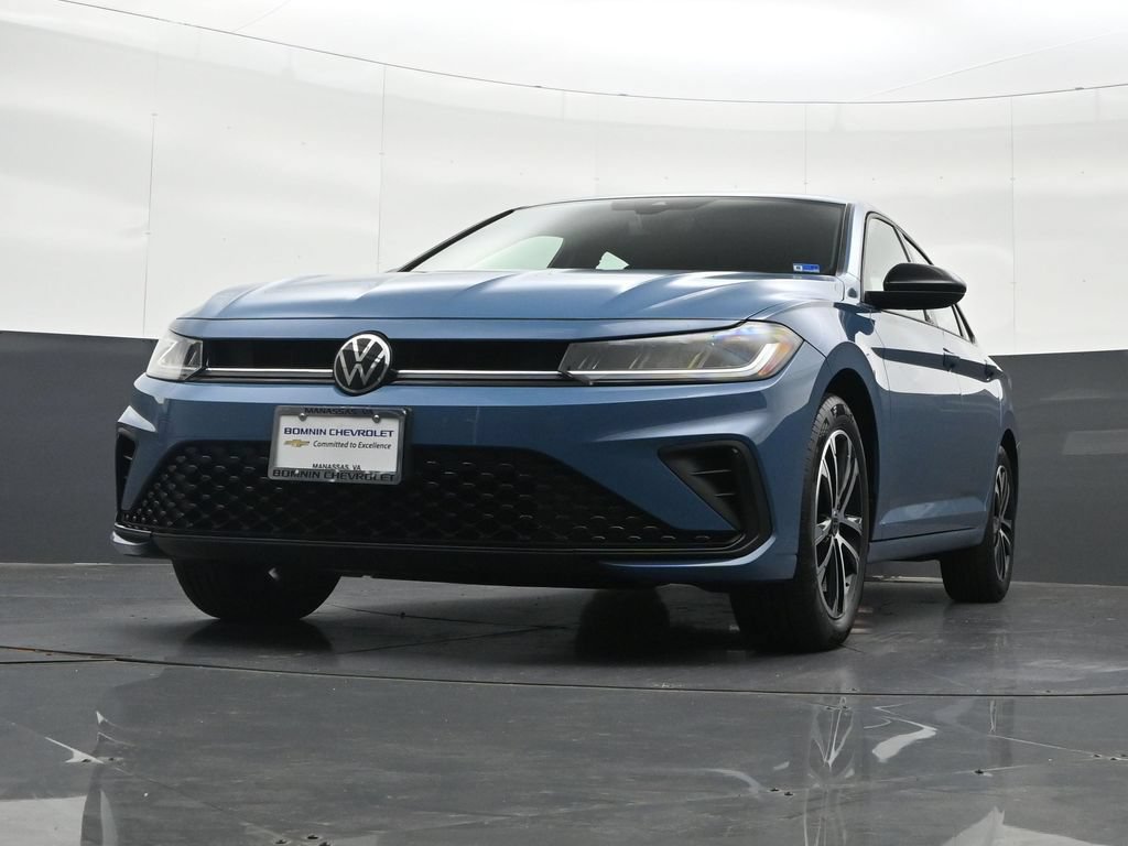 Used 2025 Volkswagen Jetta Sport FWD image 37