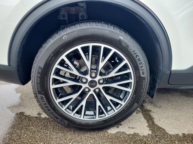 Used 2024 Ford Escape SE w/ PHEV Premium Package image 32