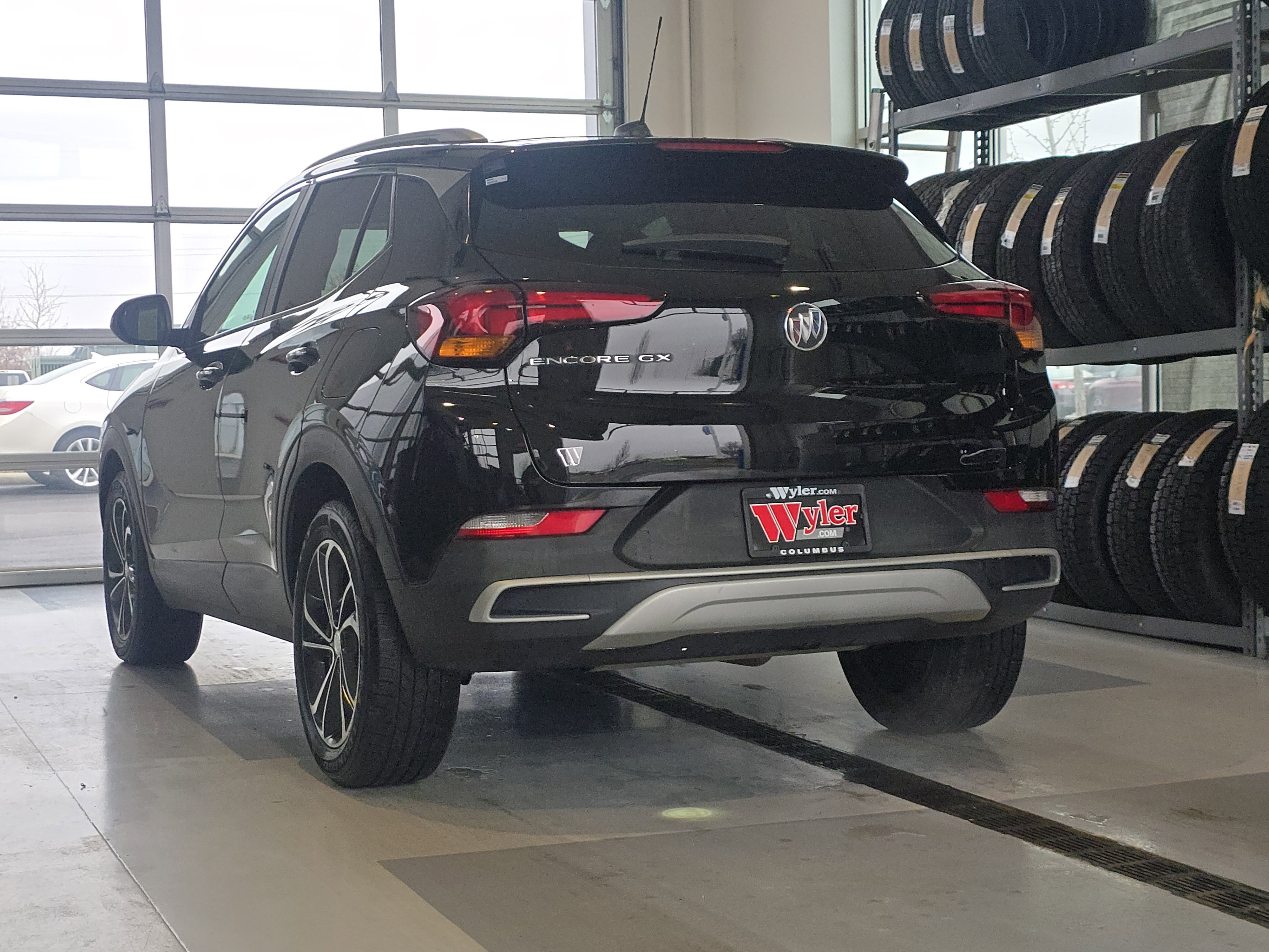 Used 2021 Buick Encore GX Select image 7