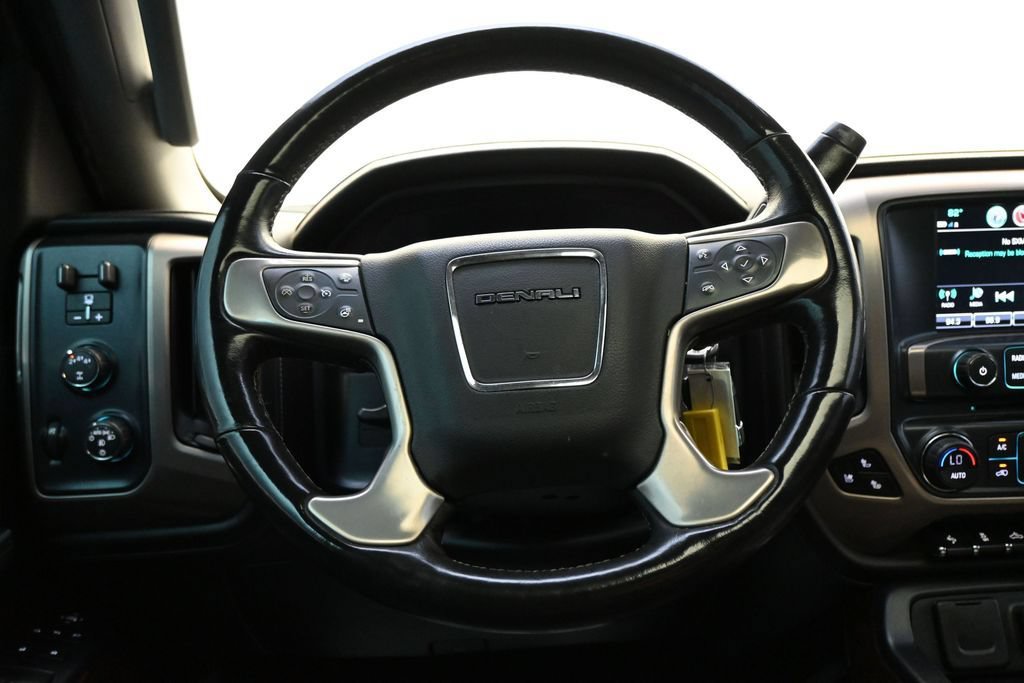 Used 2019 GMC Sierra 2500 Denali w/ Suspension Package, Off-Road AWD/4WD image 15
