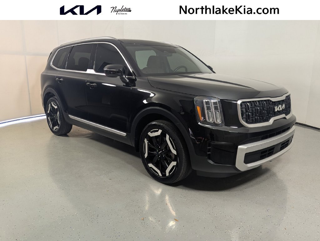 Used 2024 Kia Telluride EX w/ EX Captain's Chair Package