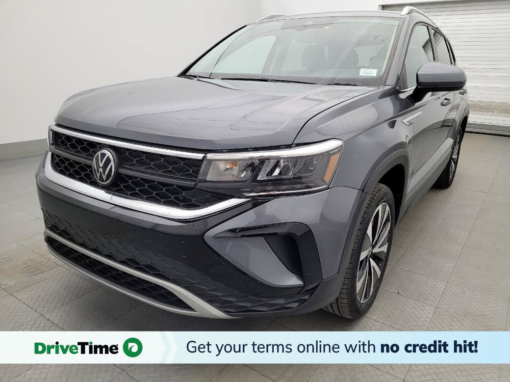 Used 2023 Volkswagen Taos SE FWD image 1
