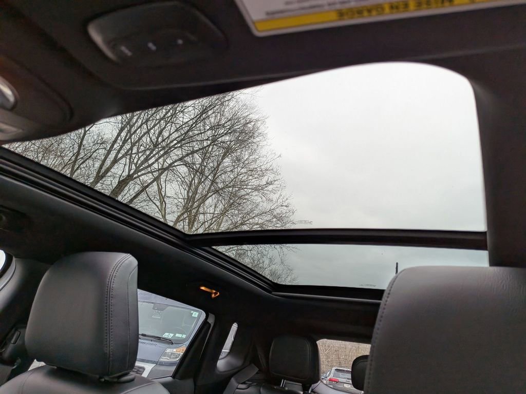 Certified 2022 Jeep Compass Altitude w/ Sun and Sound Group image 20