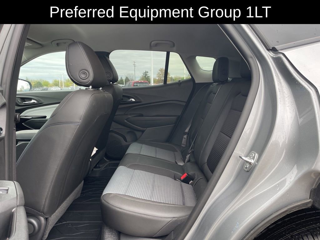 Used 2025 Chevrolet Trax LT w/ Driver Confidence Package FWD image 10