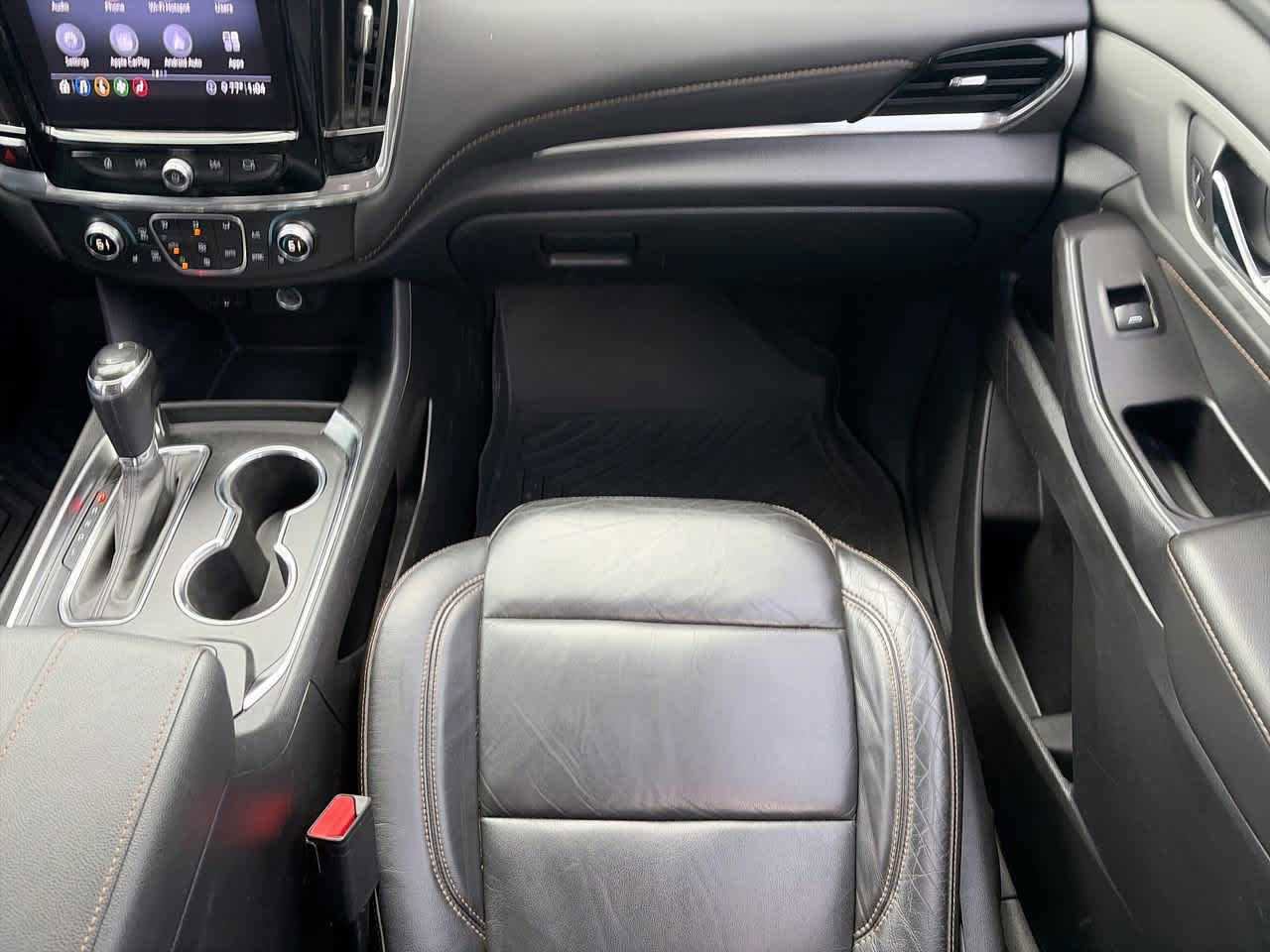 Used 2020 Chevrolet Traverse LT FWD image 14