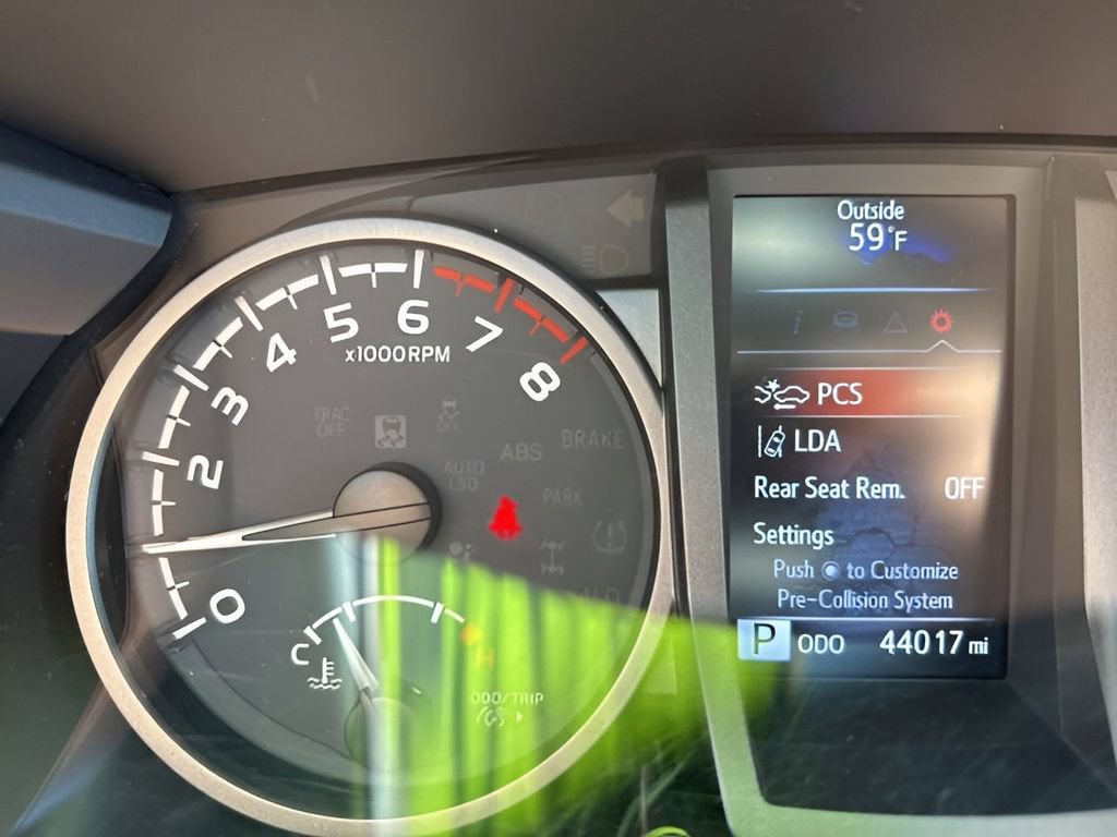 Used 2023 Toyota Tacoma TRD Off-Road AWD/4WD image 15