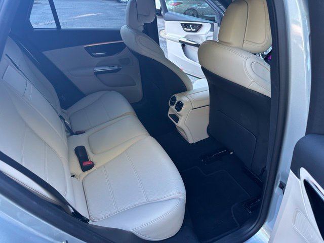 Used 2026 Mercedes-Benz GLC 300 image 15