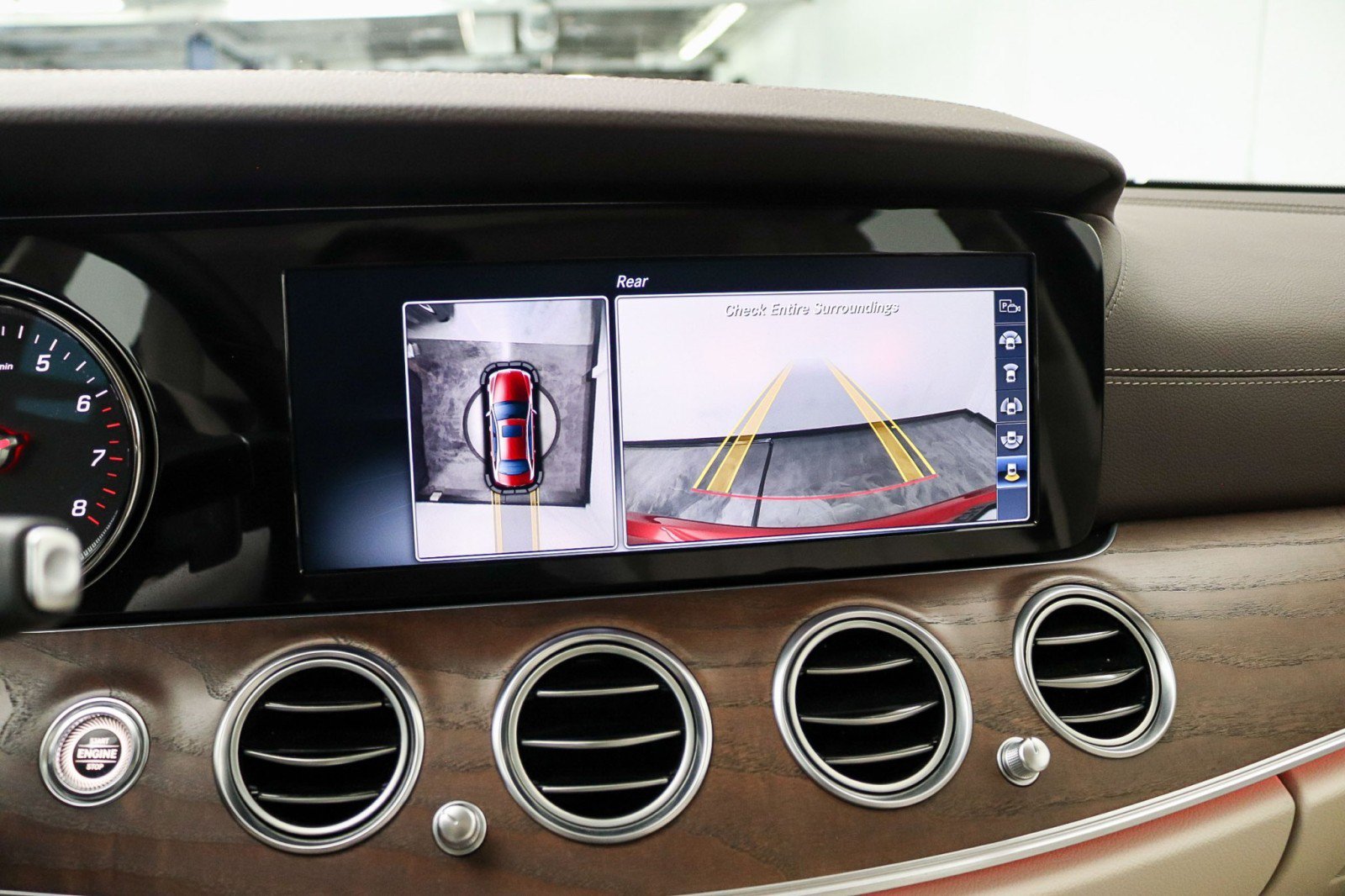 Used 2017 Mercedes-Benz E 300 image 30