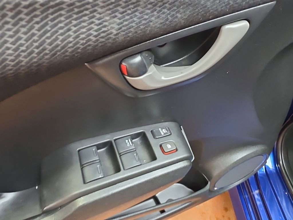 Used 2013 Honda Fit Sport image 9