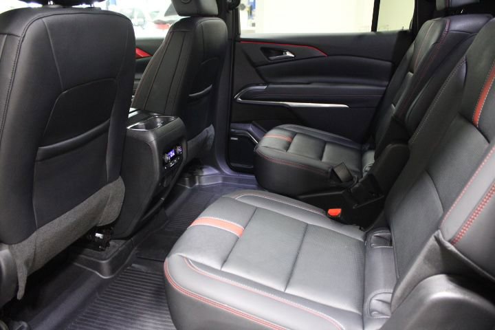 Used 2024 Chevrolet Traverse RS w/ LPO, Floor Liner Package image 24