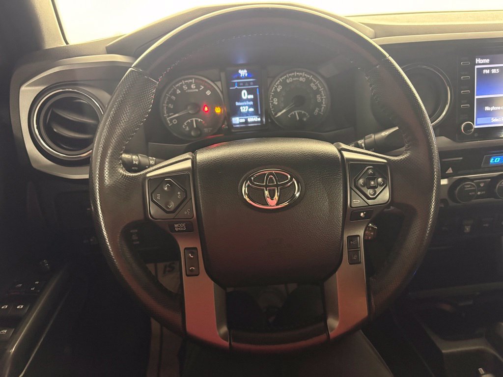 Used 2021 Toyota Tacoma TRD Off-Road w/ Technology Package AWD/4WD image 21
