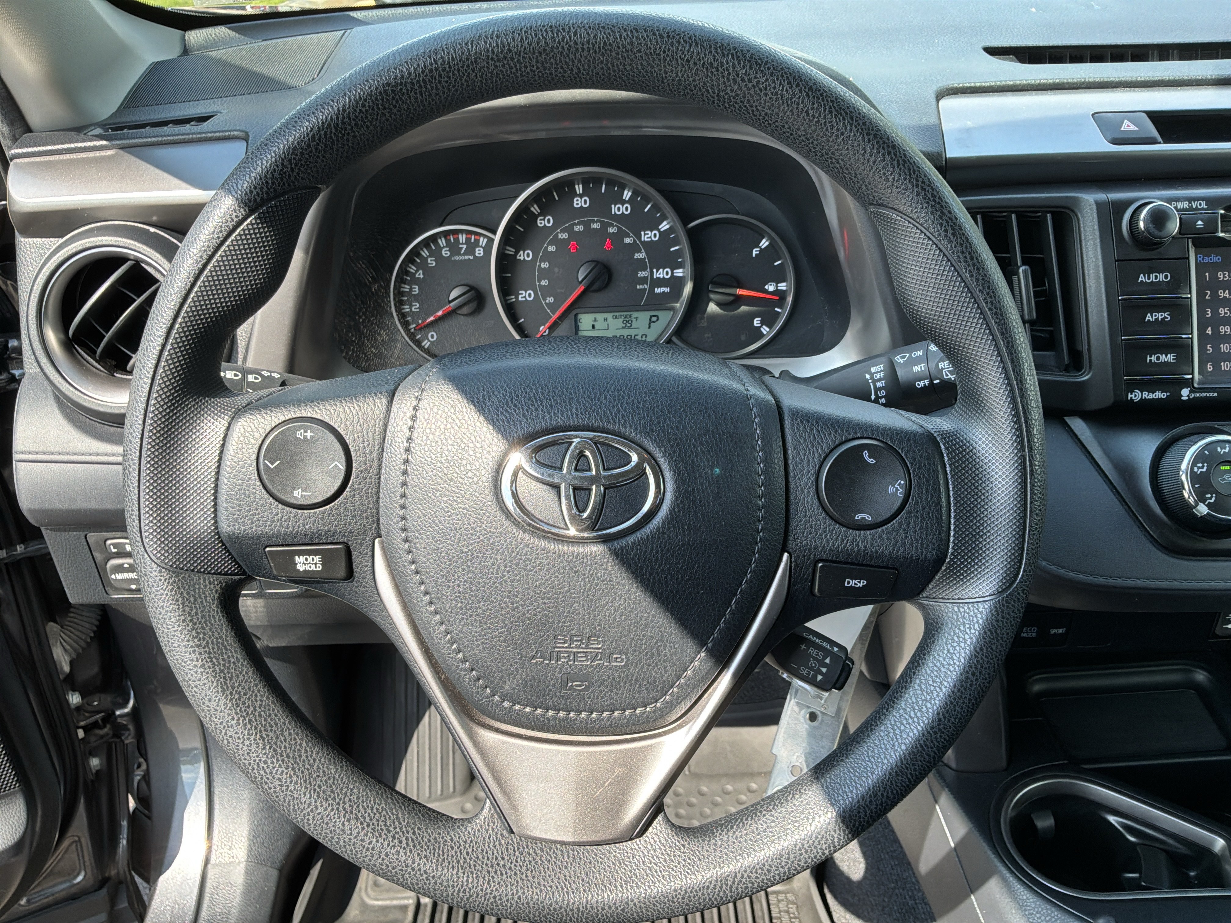 Used 2016 Toyota RAV4 LE AWD/4WD image 18