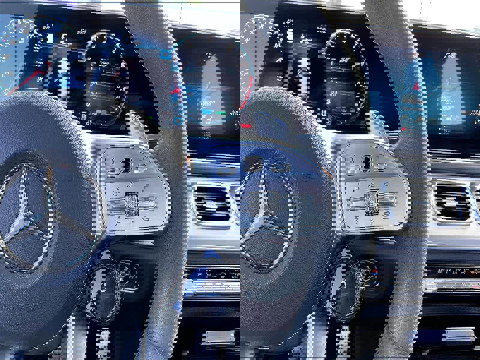 Used 2023 Mercedes-Benz GLE 53 AMG 4MATIC Coupe image 21