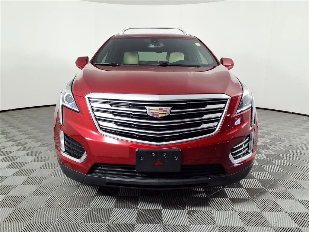 Used 2019 Cadillac XT5 FWD image 2