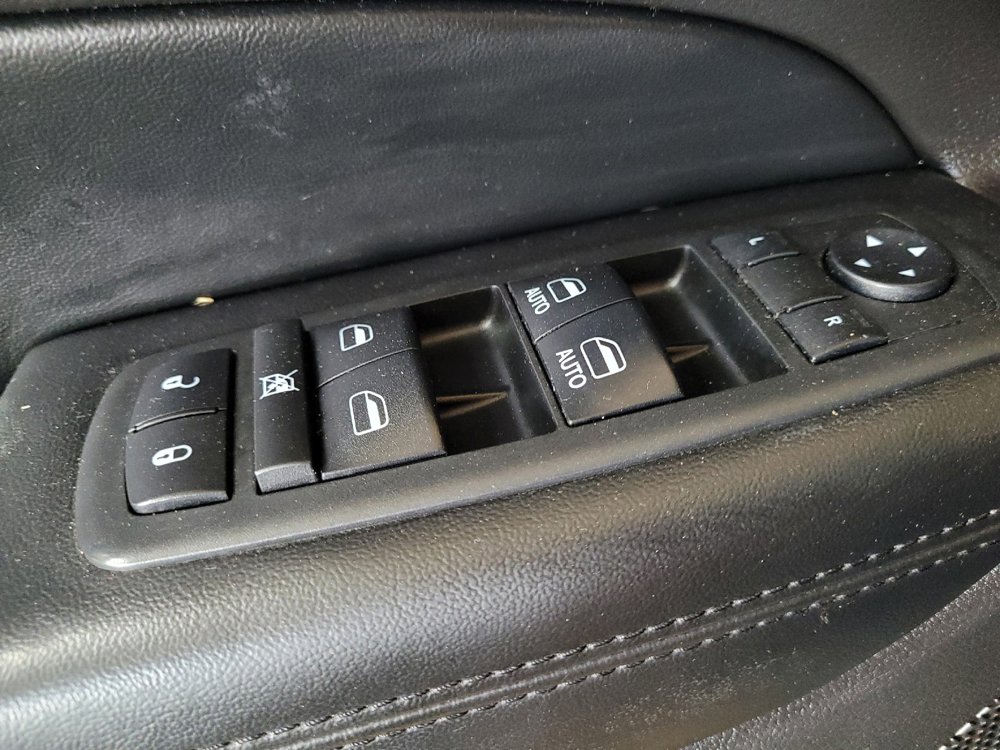 Used 2018 Jeep Grand Cherokee Laredo AWD/4WD image 27